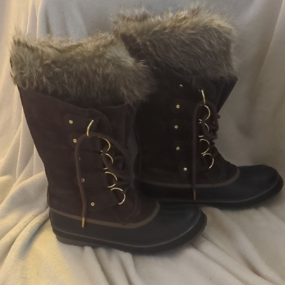 Sorel Joan Of Arctic Winter Boots with Faux Fur - Picture 8 of 12